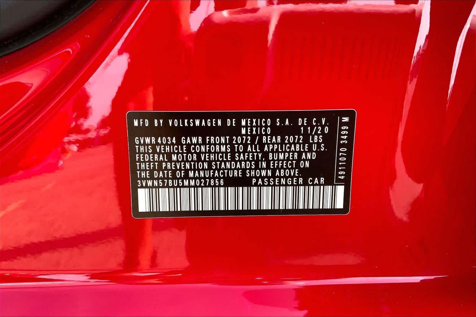 Used 2021 Tornado Red Volkswagen S image 35