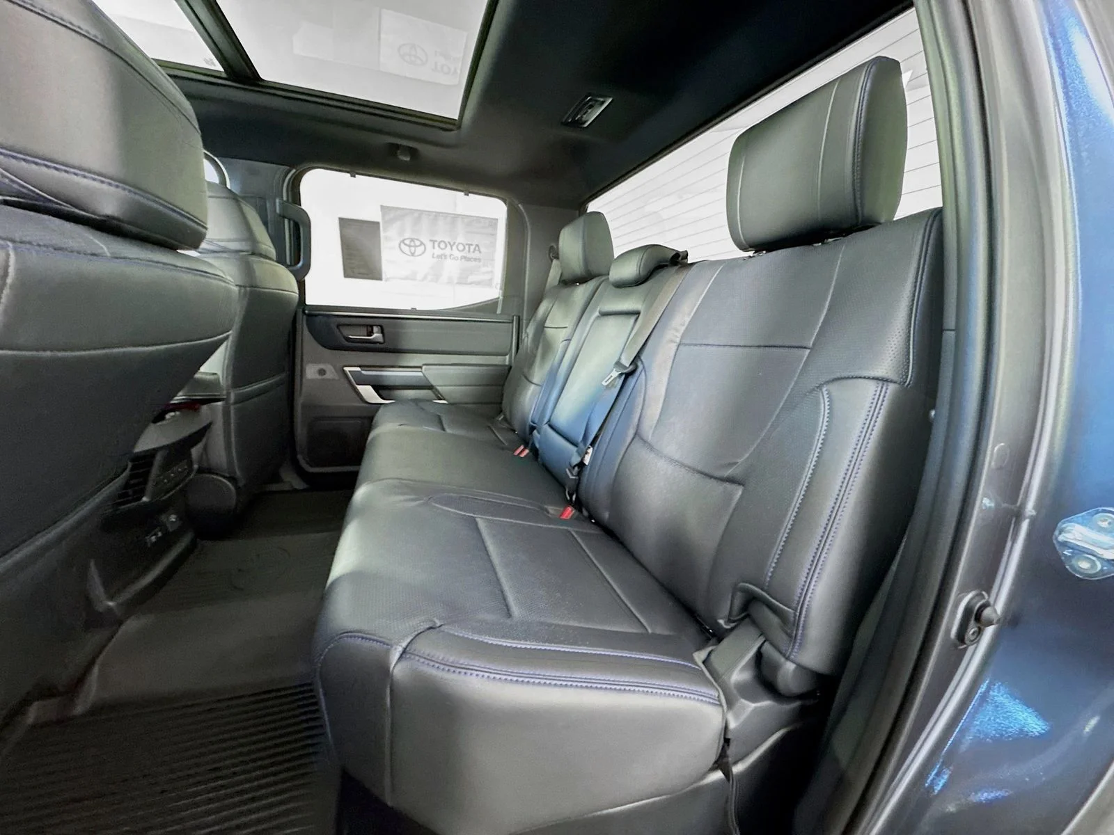 New 2026 Magnetic Gray Metallic Toyota  Platinum image 8
