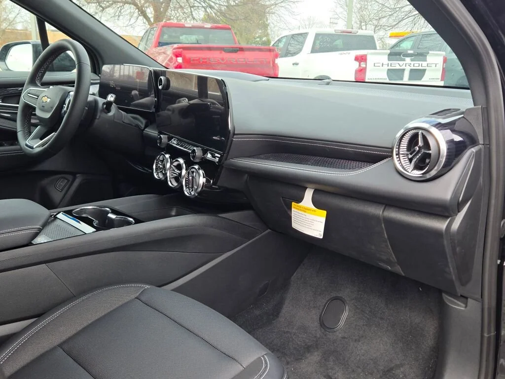2025 Chevrolet Blazer EV LT - Photo 7