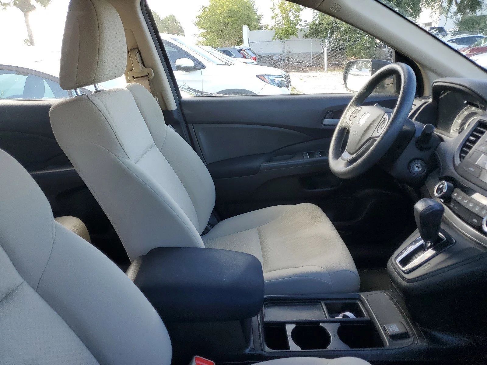 Used 2015  Honda LX image 1