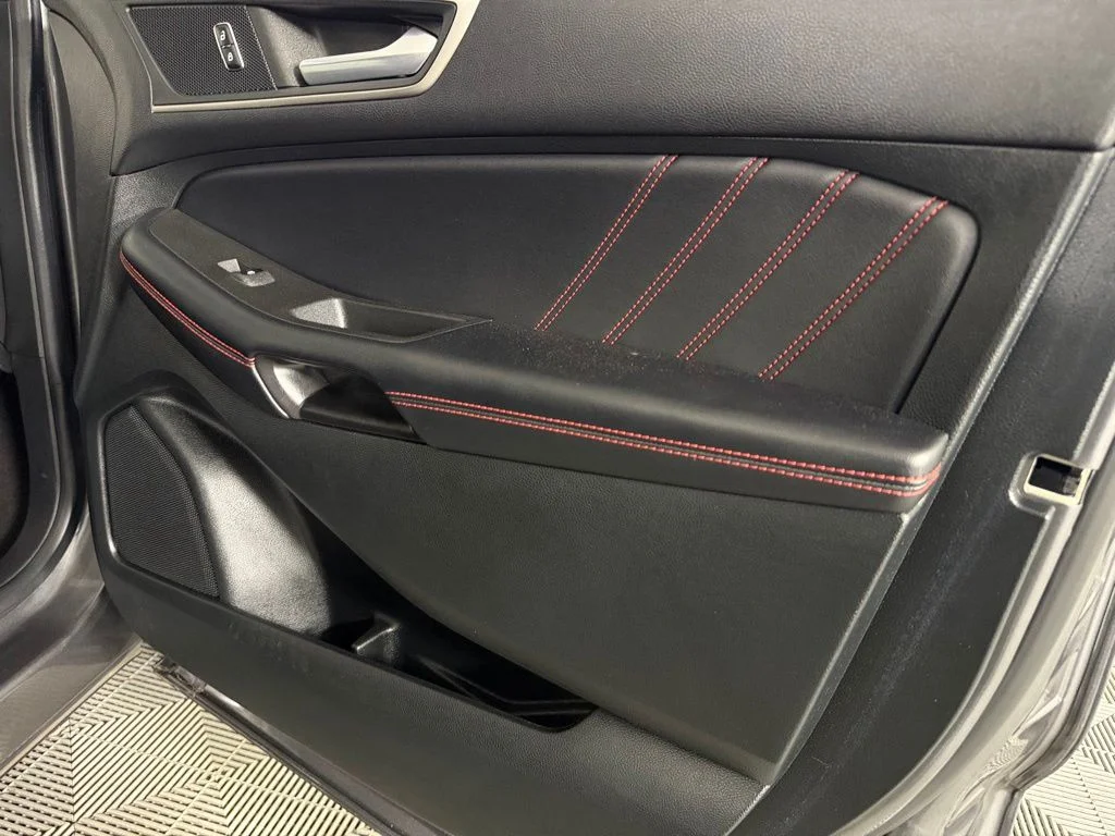 2023 Ford Edge ST-Line - Photo 33