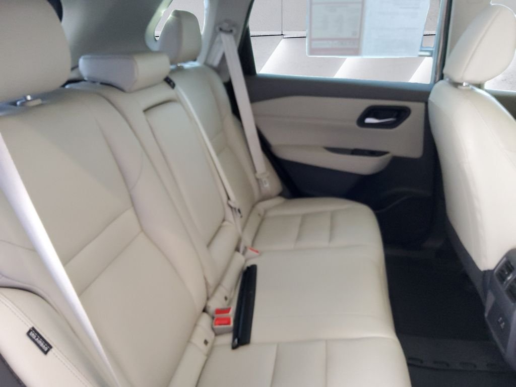 Used 2023 Red Nissan SL image 16