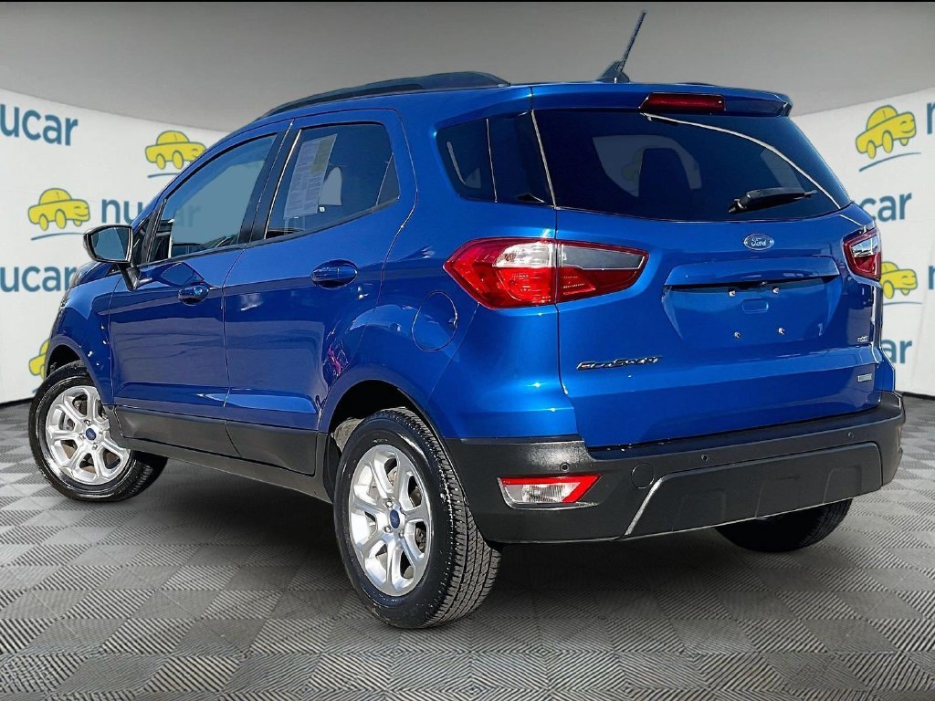 Used 2018 Blue Ford SE image 4