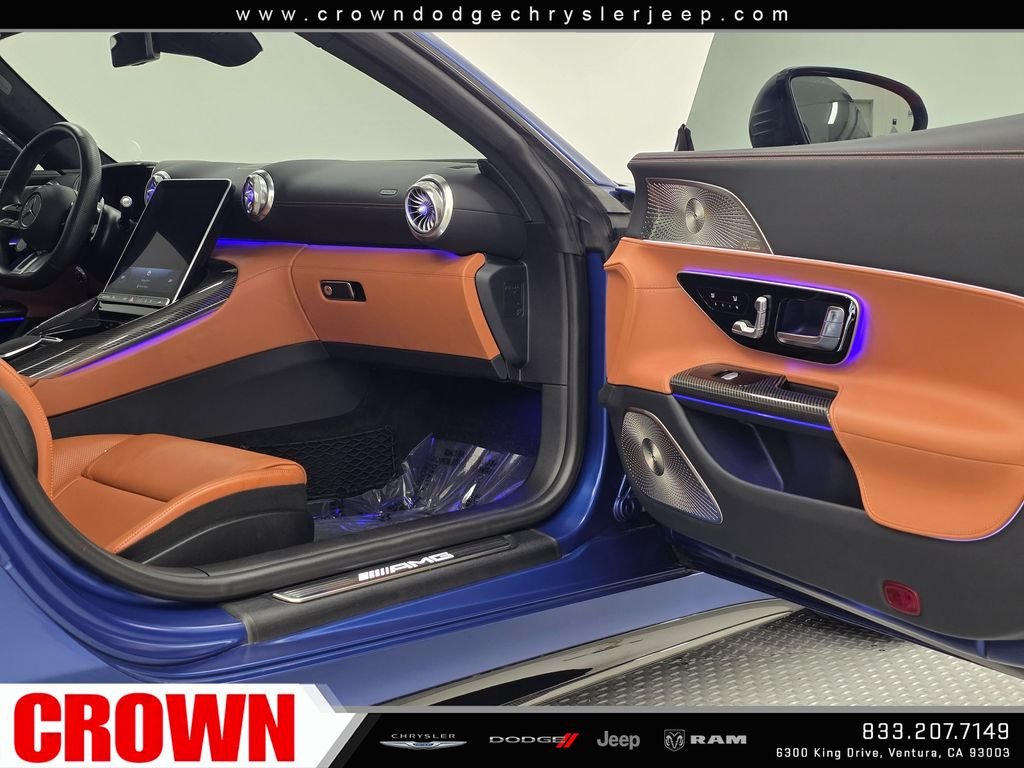 Used 2024  Mercedes-Benz Base image 11