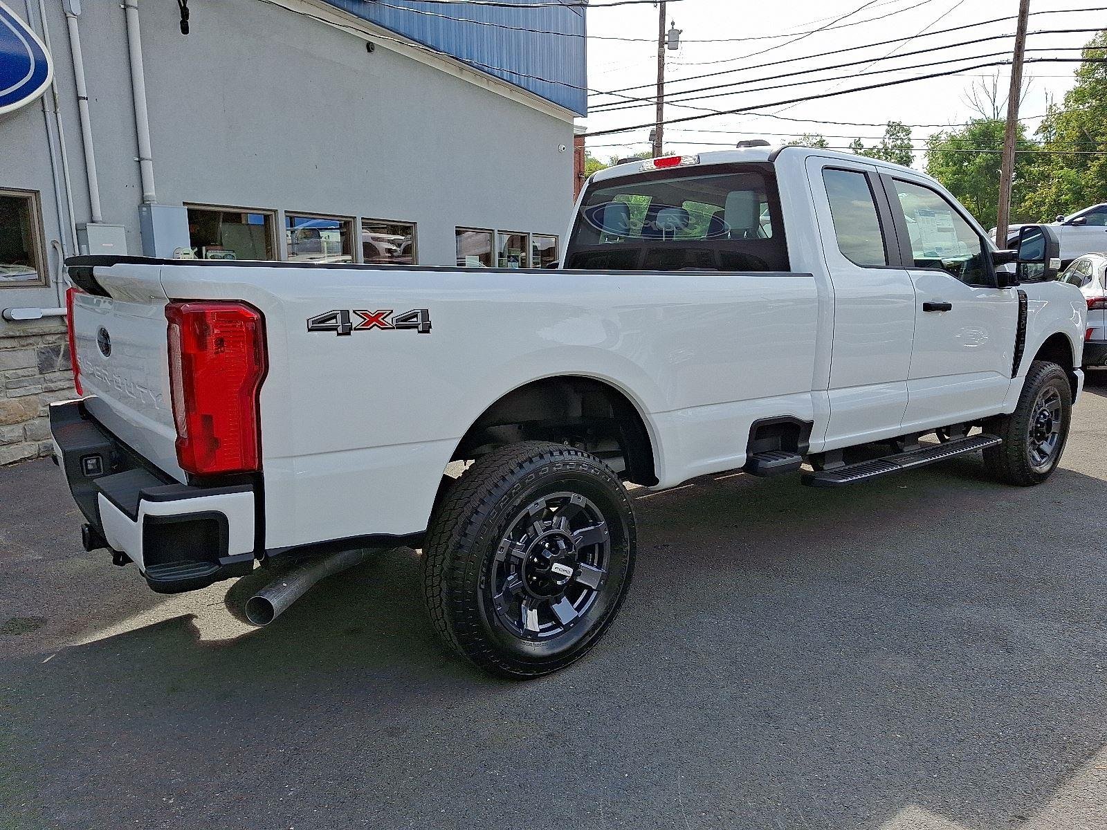 New 2026 Oxford White Ford F-350® XL image 5