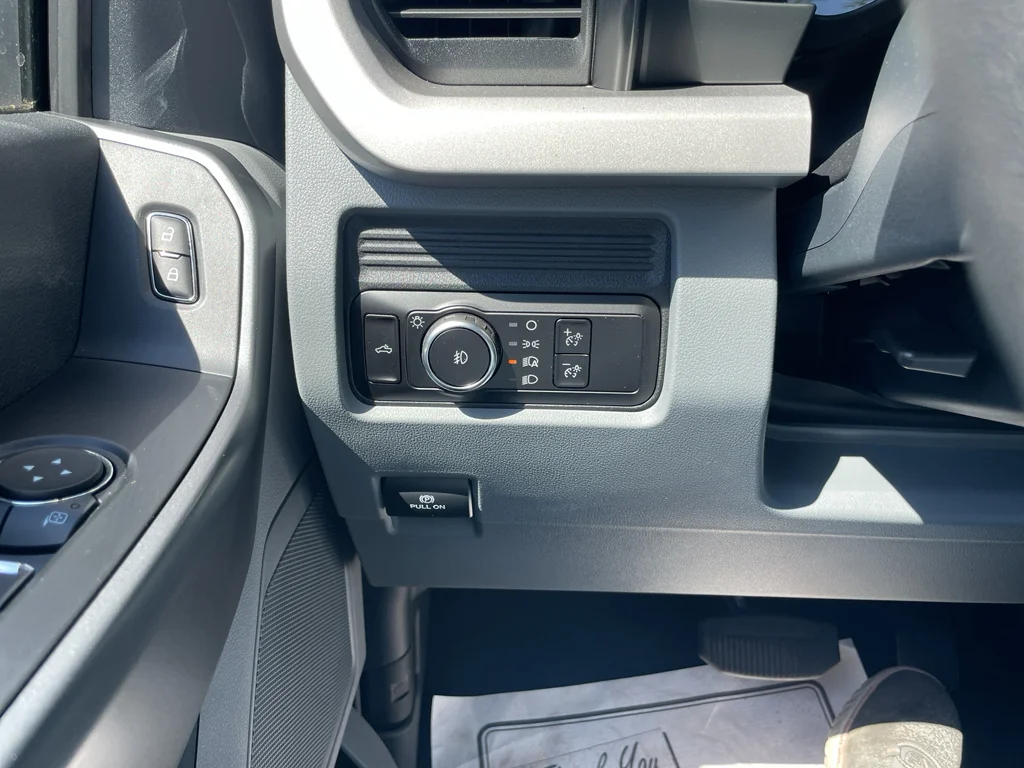 2026 Ford F-350 Super Duty XL - Photo 16