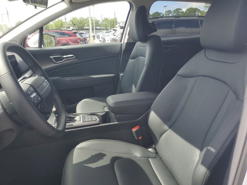 2026 Kia Sportage EX - Photo 28