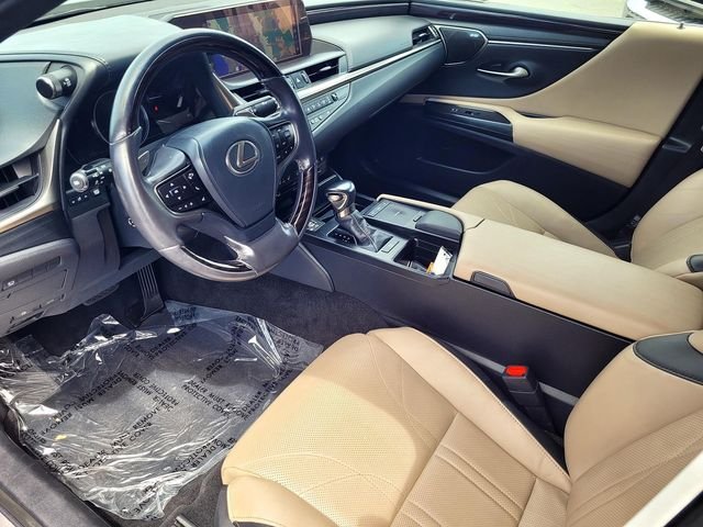 Used 2021 Black Lexus 350 Luxury image 10