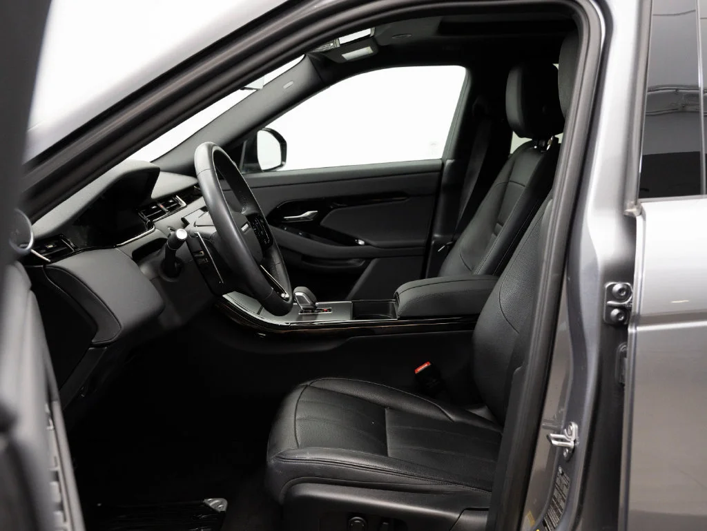 Used 2024 Eiger Gray Metallic Land Rover Dynamic image 22