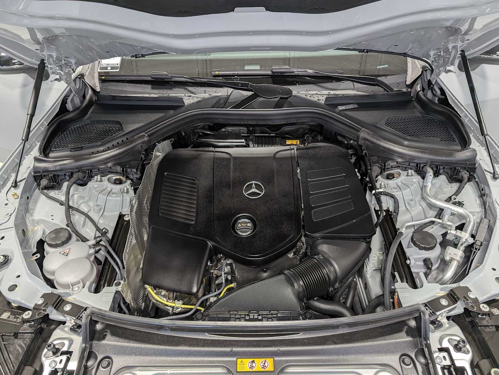 New 2026 MANUFAKTUR Alpine Grey Mercedes-Benz GLC 300 image 12