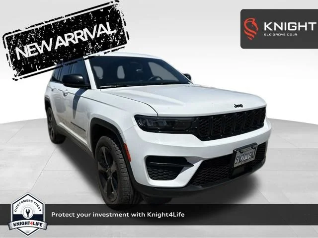Used 2023 White Jeep Altitude X image 1