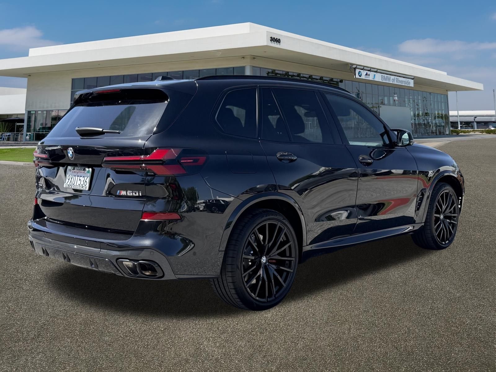 Used 2026 Black Sapphire Metallic BMW M60i image 11