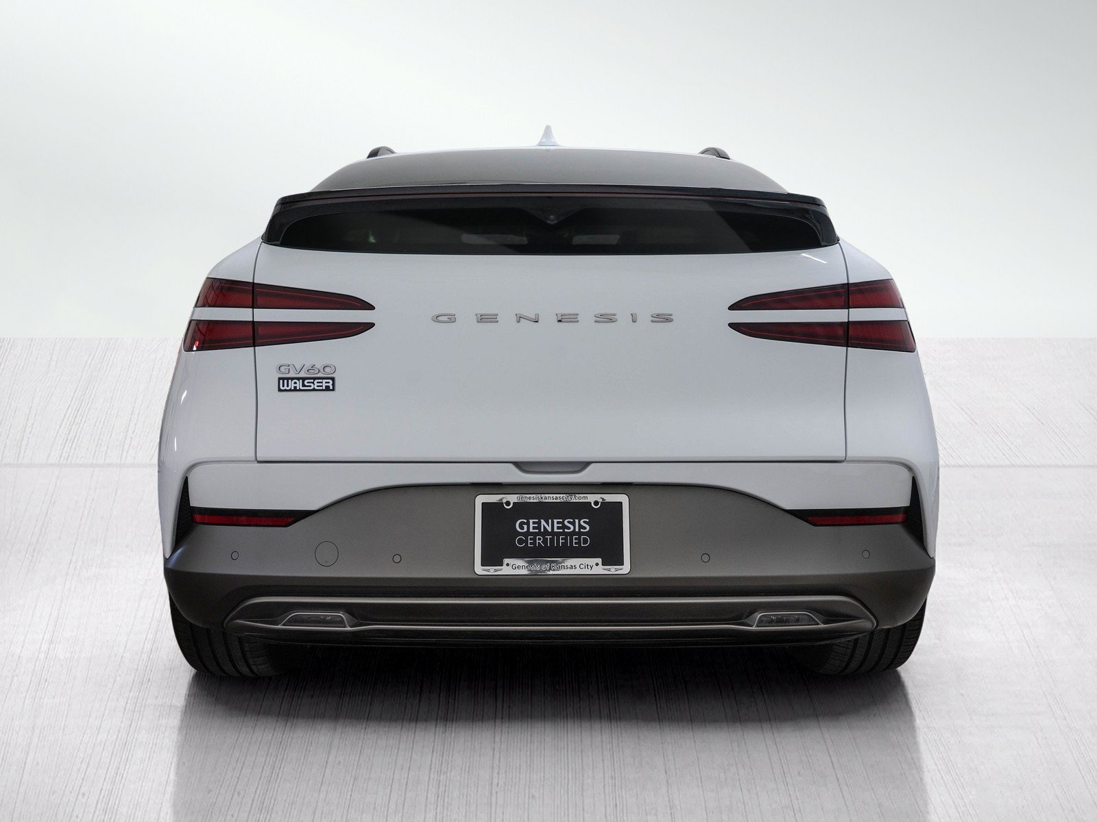 Certified Used 2023 Alta White Genesis Advanced image 4