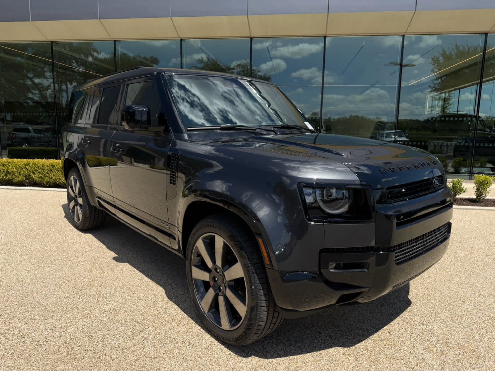 New 2026 Carpathian Grey Land Rover X image 3