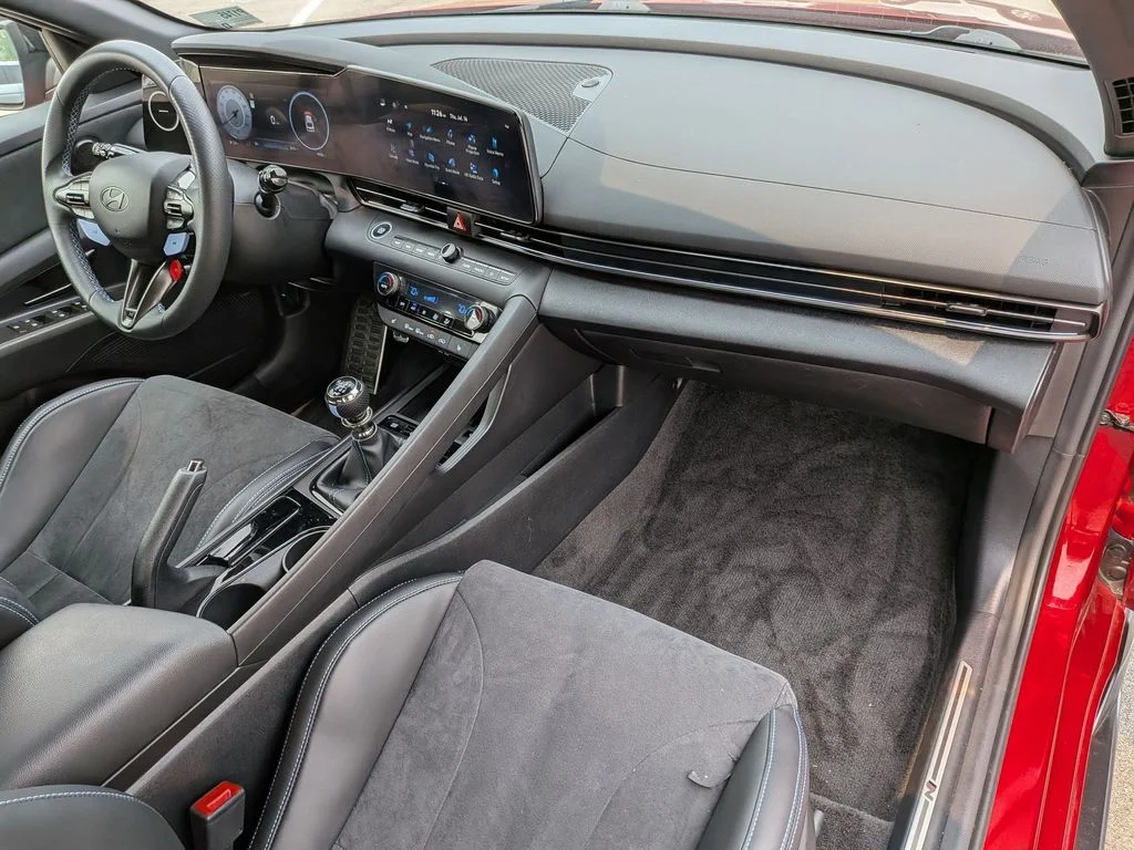 Used 2025 Red Hyundai Base image 26