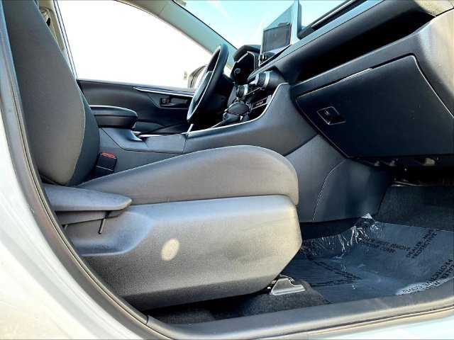 Used 2024 White Toyota LE image 34