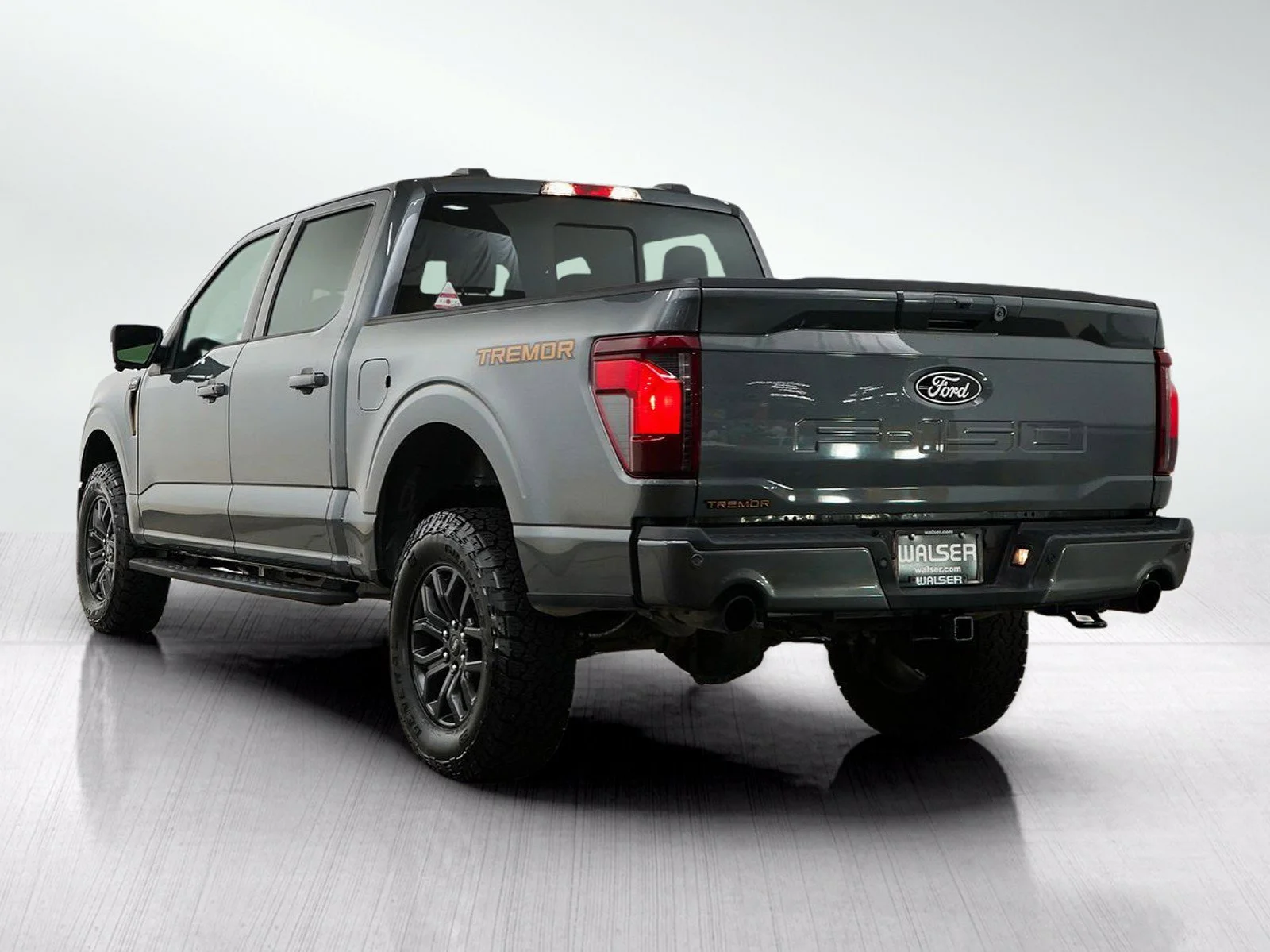 Used 2025 Carbonized Gray Metallic Ford Tremor image 3