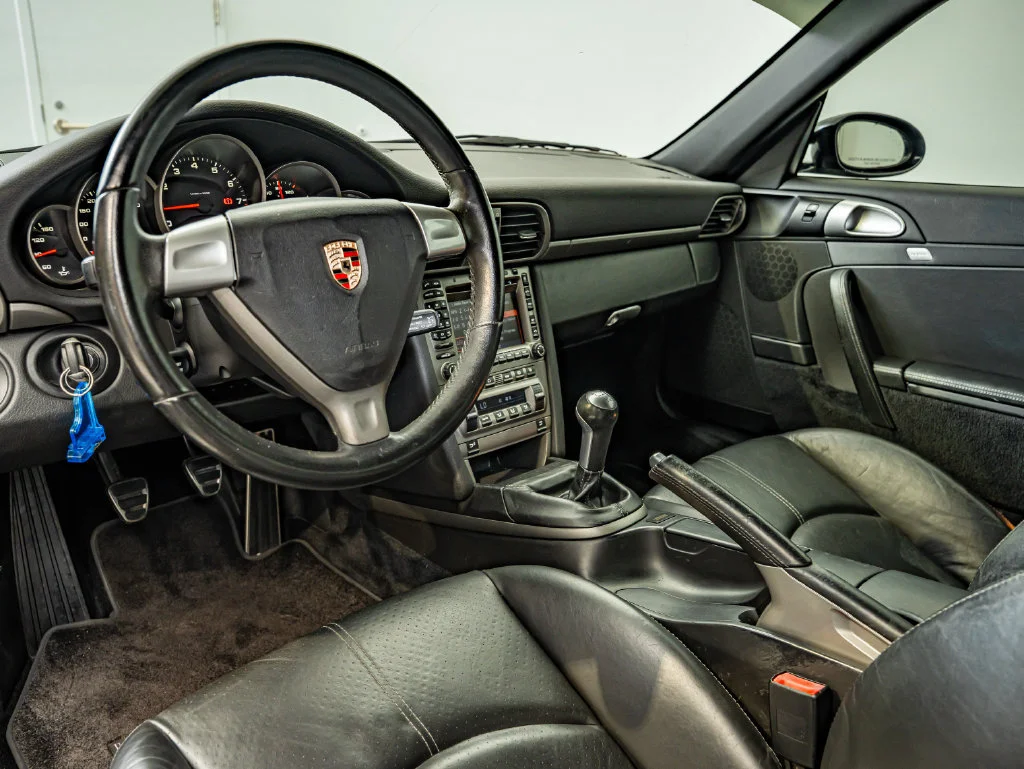 Used 2007 Black Porsche Carrera image 4