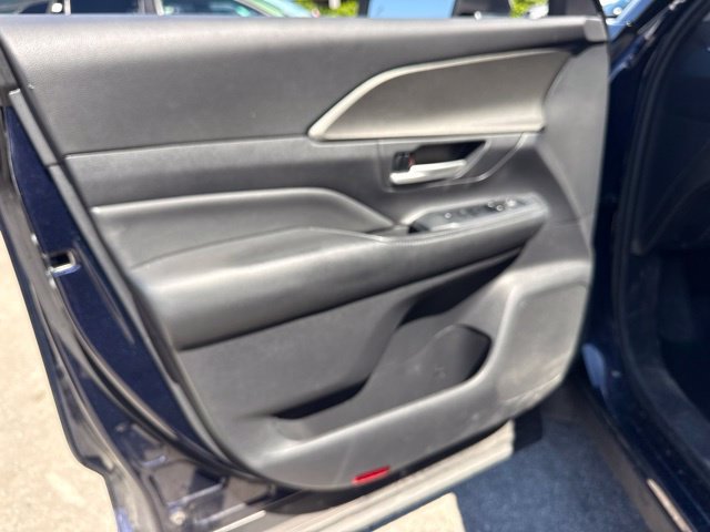 Used 2025 Blue Toyota XLE image 30