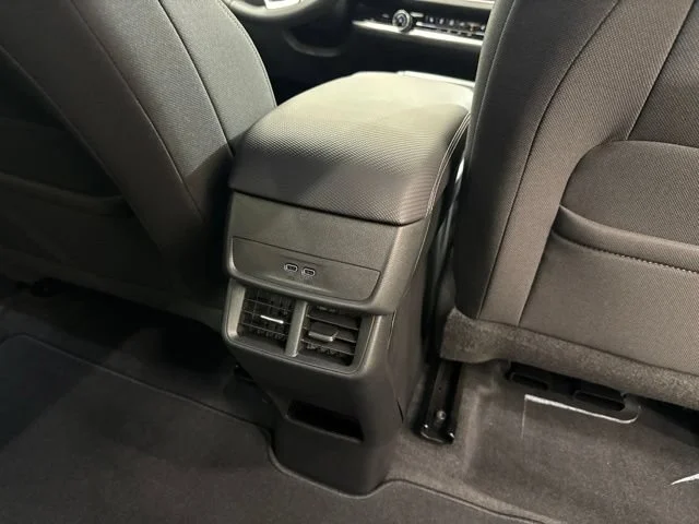 2027 Chevrolet Equinox LT - Photo 13