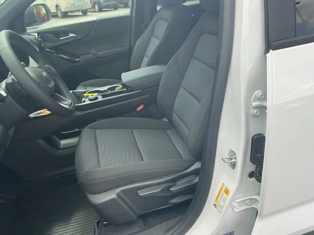 2026 Chevrolet Equinox LT - Photo 9