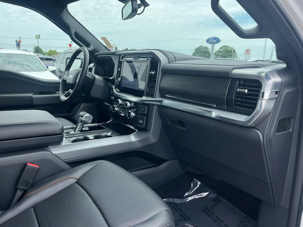New 2026 Star White Metallic Tri-Coat Ford Lariat® image 22