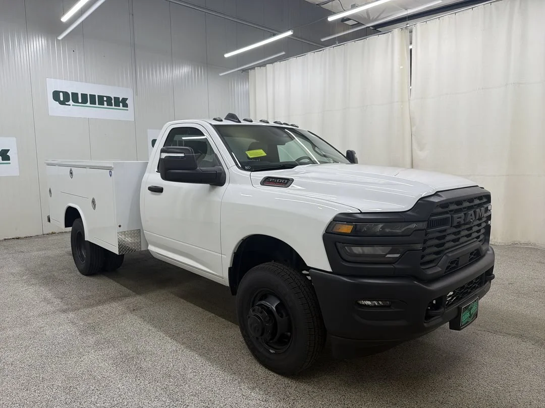New 2026 Bright White Clearcoat RAM Tradesman image 3
