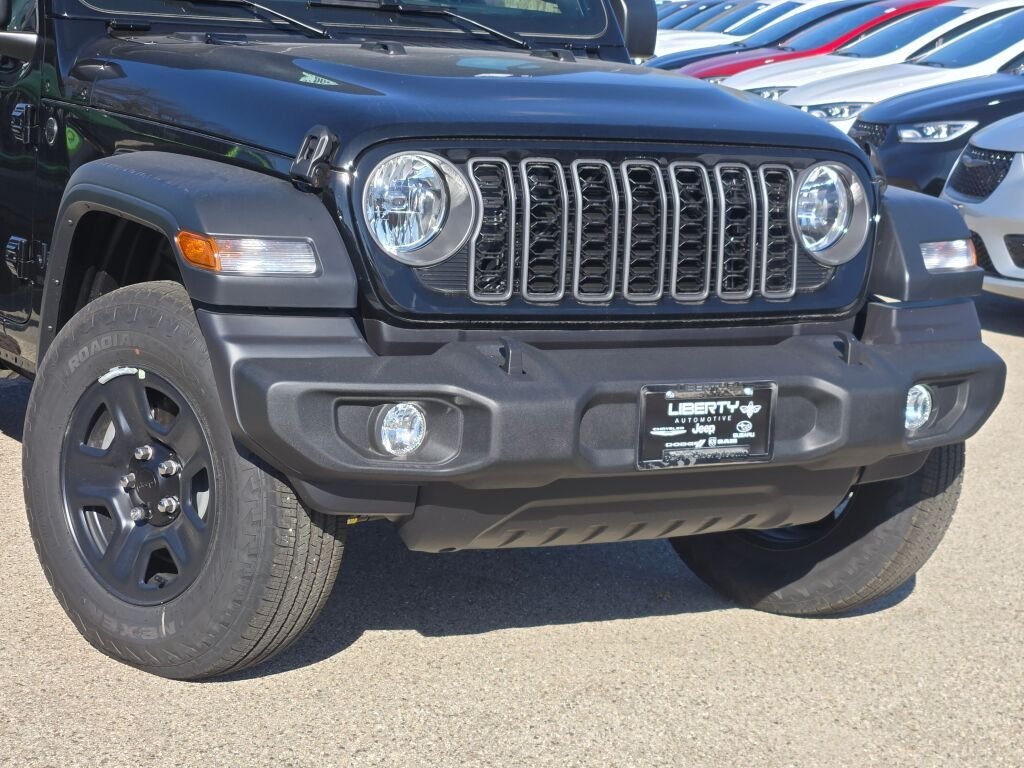 New 2026 Black Clear-Coat Exterior Paint Jeep Sport image 3
