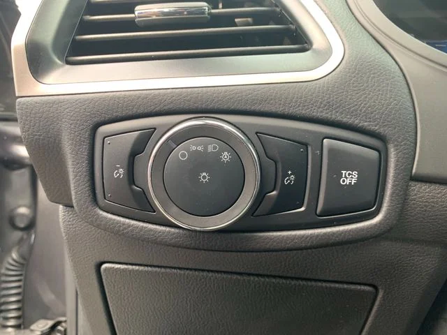 Used 2024 Gray Ford SE image 24