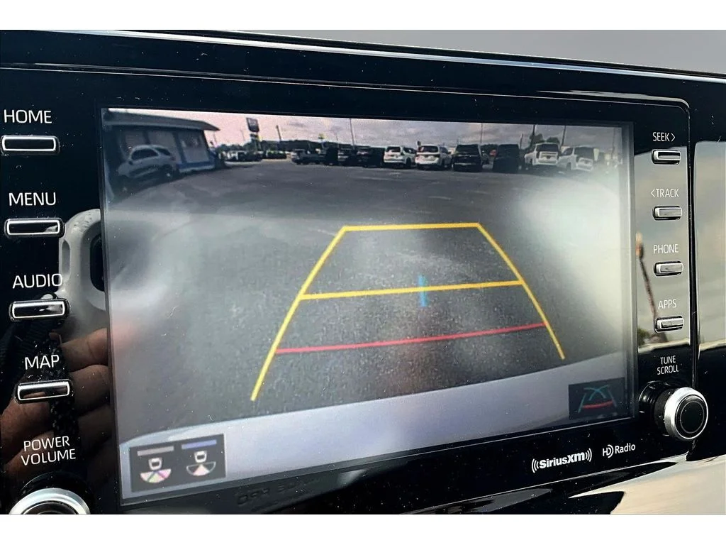 Used 2021  Toyota LE image 13
