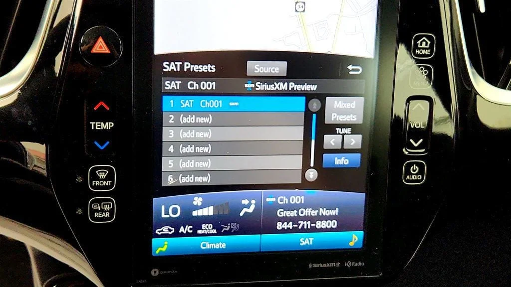 Used 2021 Wind Chill Pearl Toyota XLE image 16