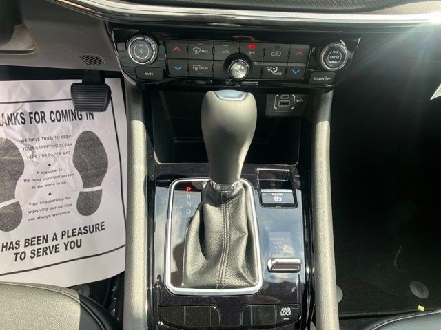 New 2026 Fathom Blue Pearl-Coat Exterior Paint Jeep Limited Altitude image 17