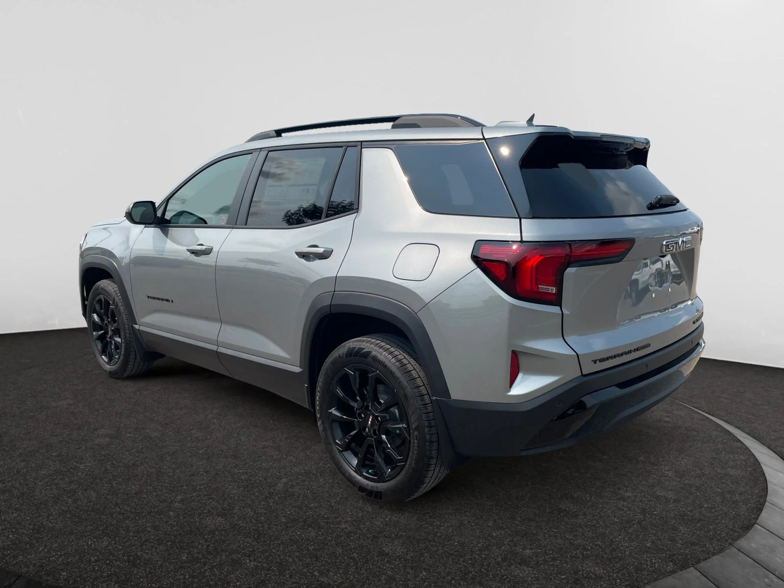 New 2027 Sterling Metallic GMC AWD Elevation image 3