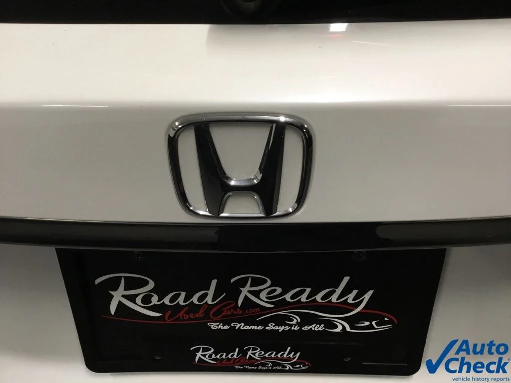 Used 2021 White Honda EX-L image 13