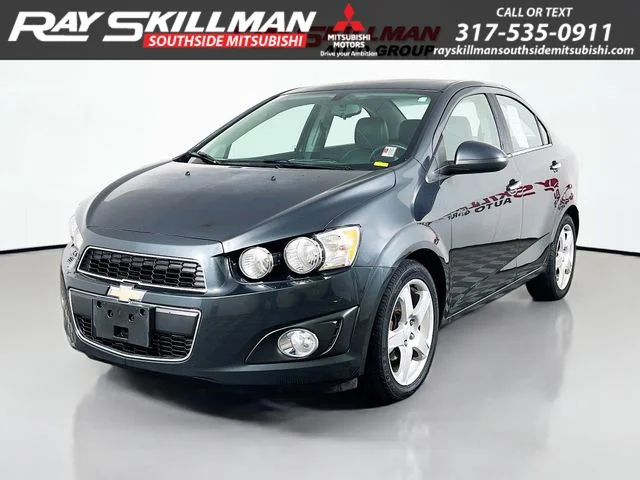 Used 2015 Gray Chevrolet LTZ image 3