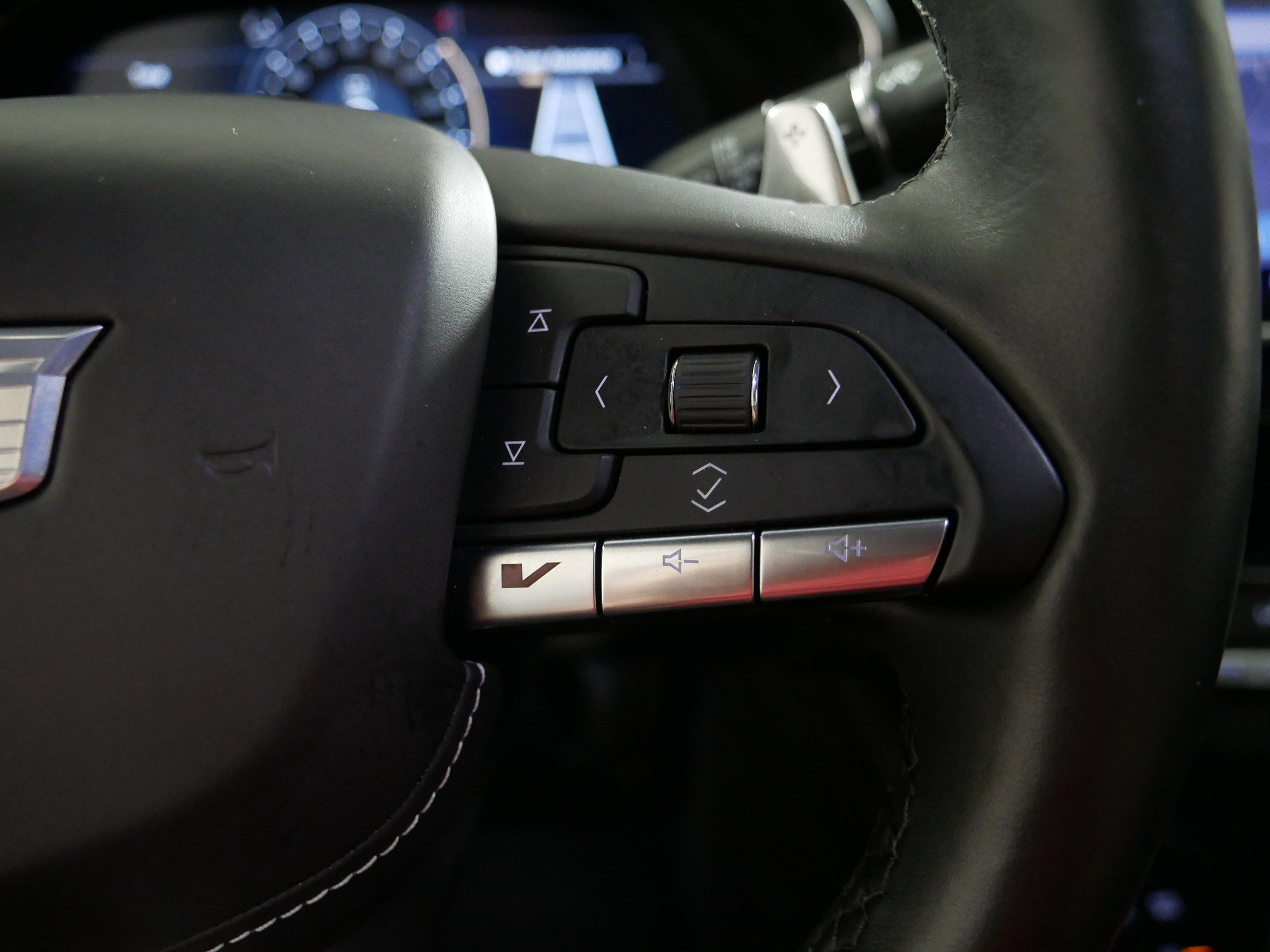 Used 2023 Summit White Cadillac  image 28