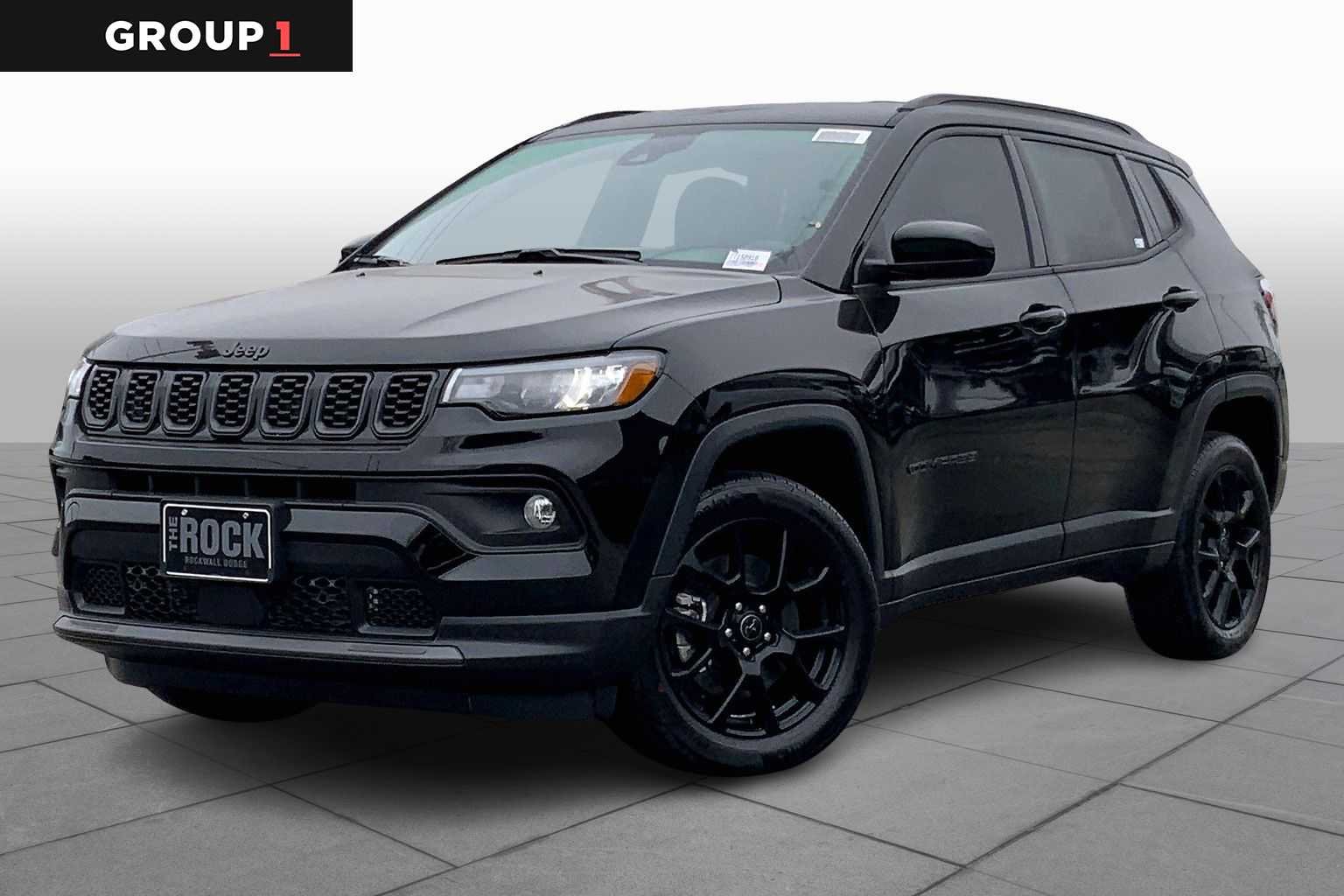 Diamond Black Crystal Pearl-Coat Exterior Paint 2026 Jeep Compass Latitude Altitude 4WD SUV / Crossover Four-Wheel Drive