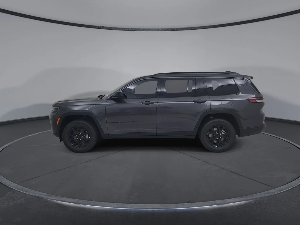 New 2026 Baltic Gray Metallic Clearcoat Jeep Altitude image 9