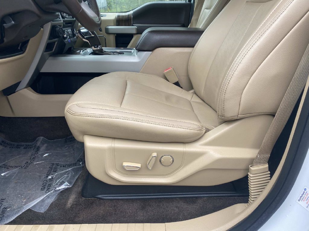 Certified Used 2018 Oxford White Ford Lariat image 18