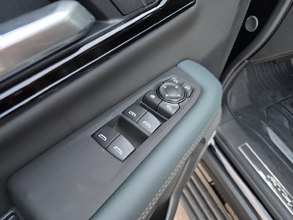 New 2026 GMC Yukon XL AT4, photo 17