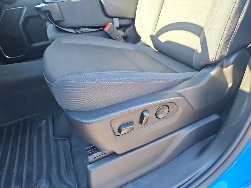 Used 2026 Riptide Blue Metallic Chevrolet RST image 17
