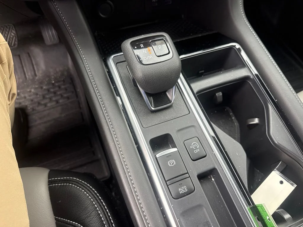 Used 2025 Blue Nissan SV image 10