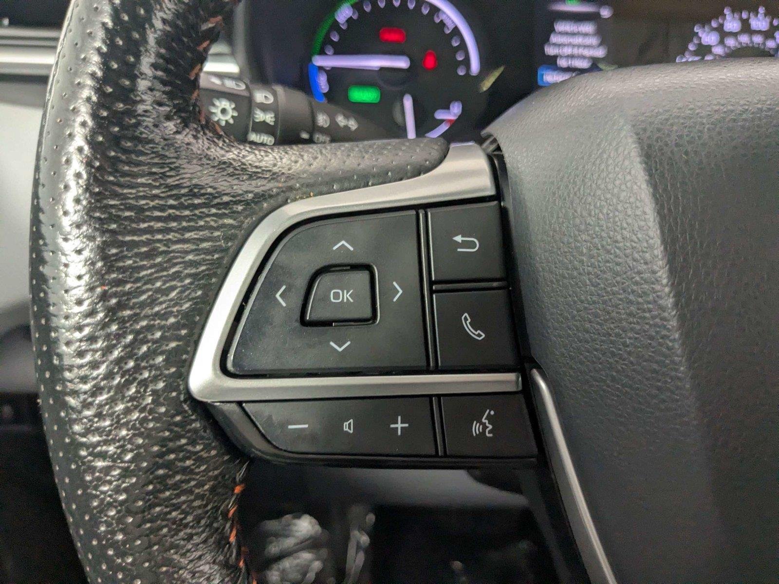 Used 2021 Super White Toyota XSE image 18