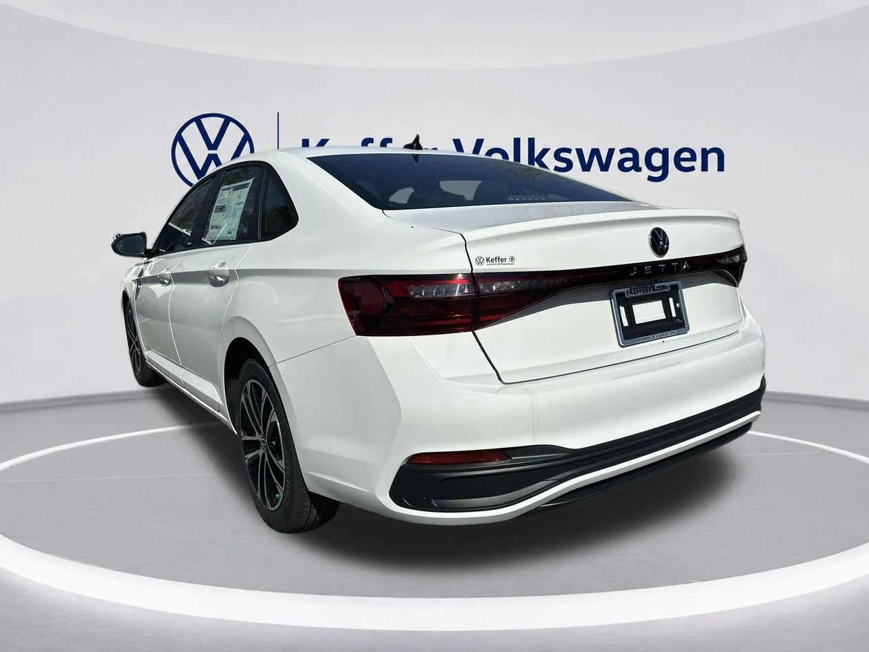 New 2026 White Volkswagen 1.5T Sport image 3