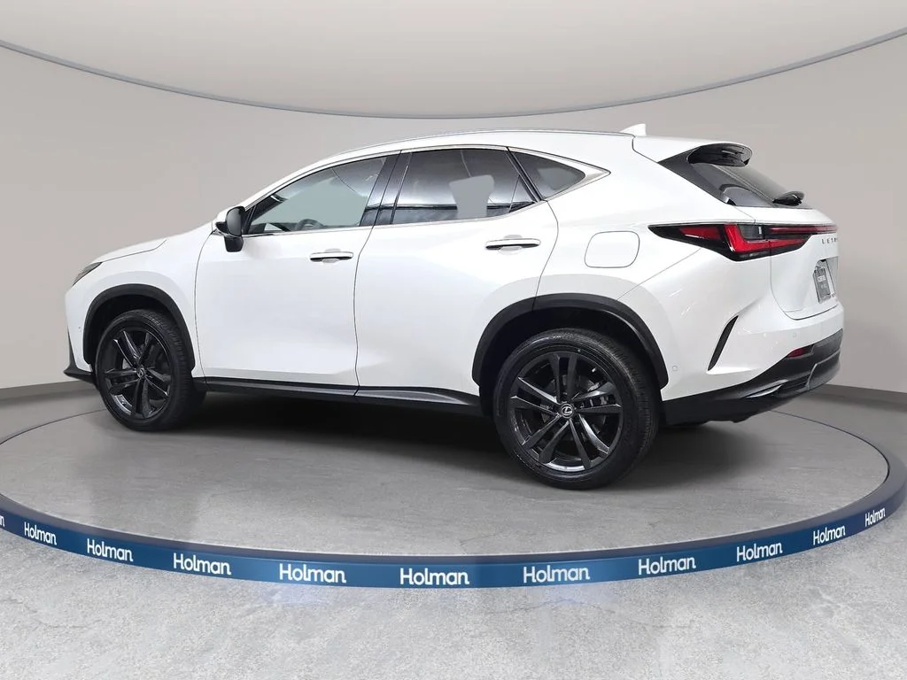 Used 2022 White Lexus 450h+ Luxury image 8