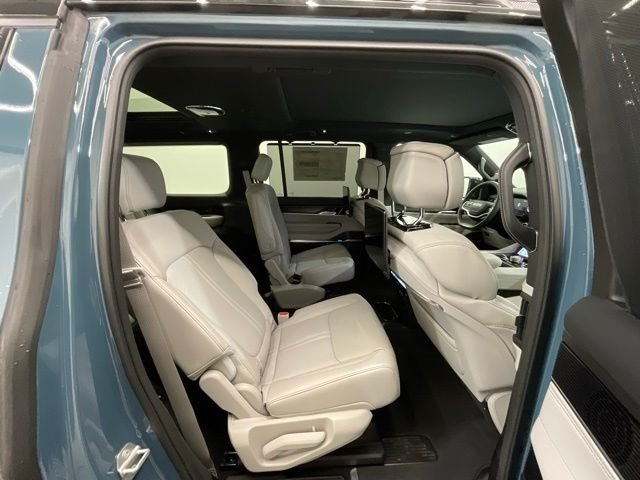 New 2026 Steel Blue Exterior Paint Jeep Summit Obsidian image 25