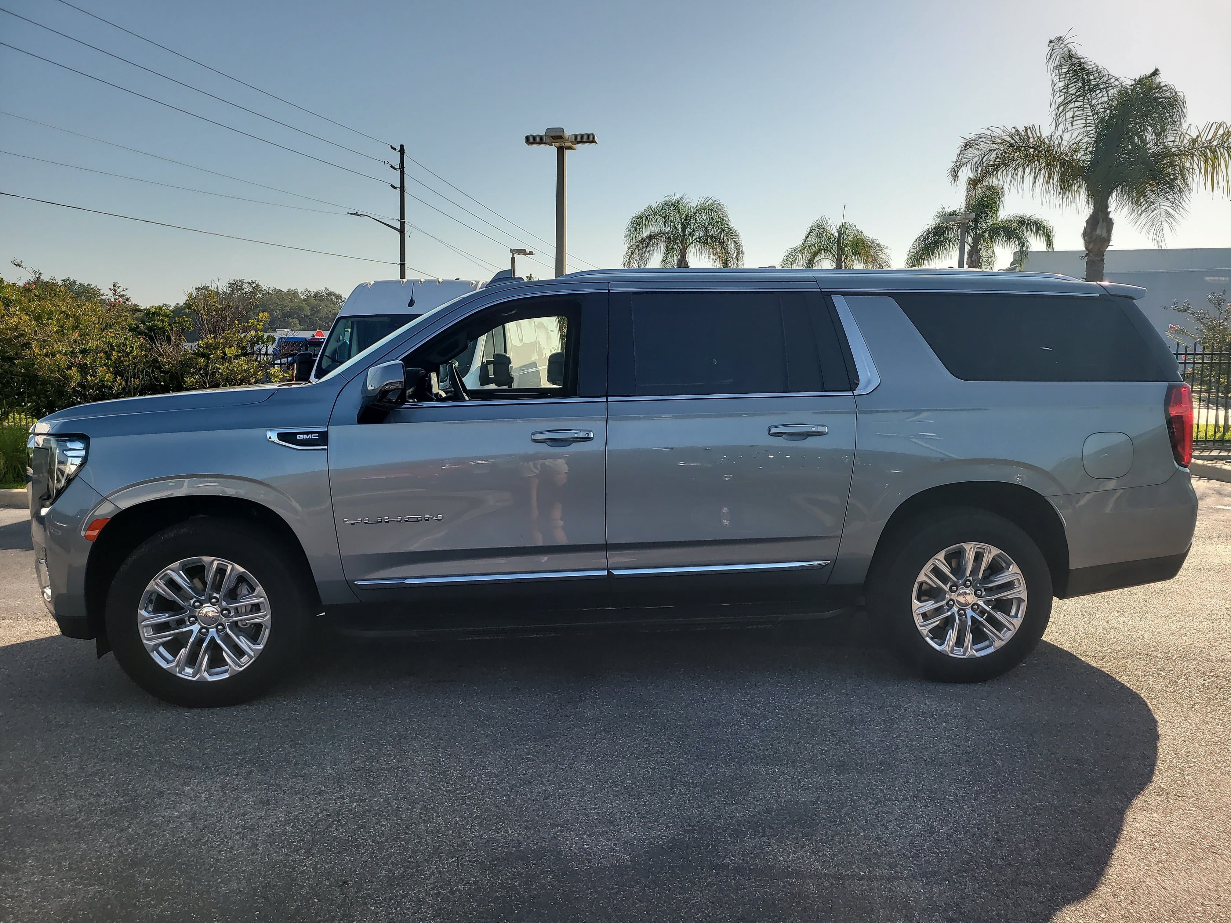 Used 2024 Sterling Metallic GMC SLT image 7