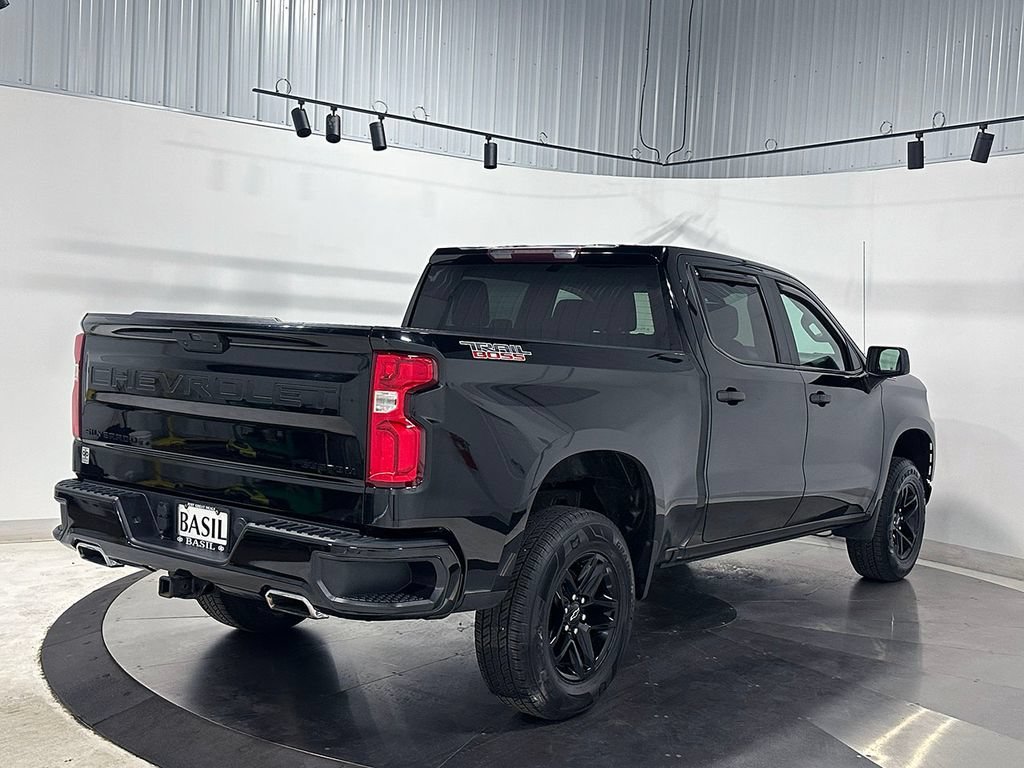 Used 2020 BLACK Chevrolet Custom Trail Boss image 11