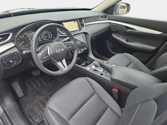 Used 2021 Gray INFINITI ESSENTIAL image 19