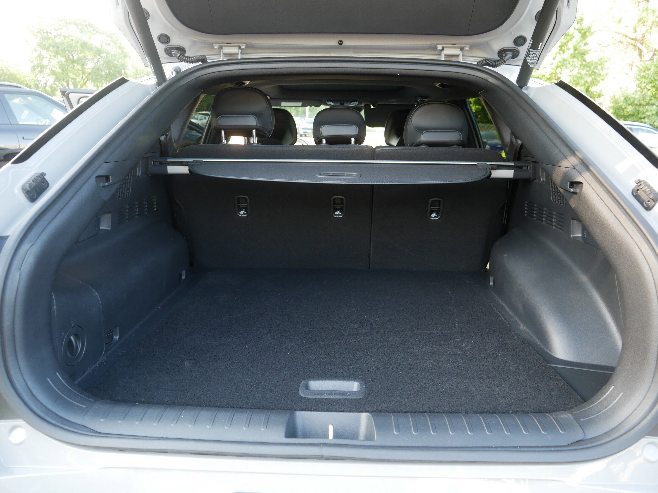 Used 2025 Wolf Gray Kia GT-Line image 19